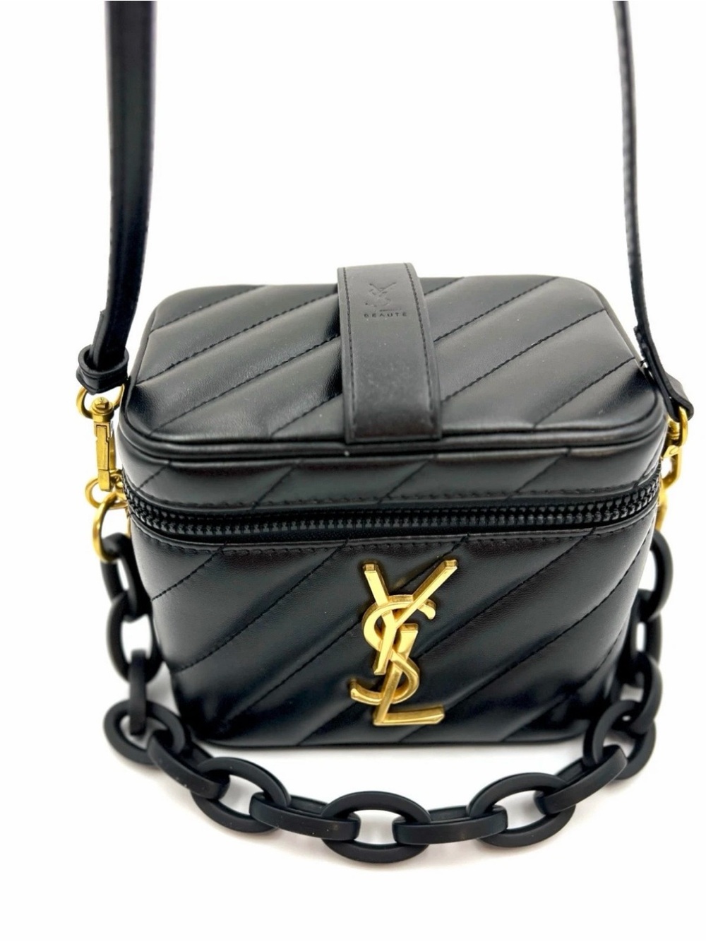 YSL NEW with box Saint Laurent Black Quilted Vanity Bag with Gold YSL Logo. - Picture 3 of 9